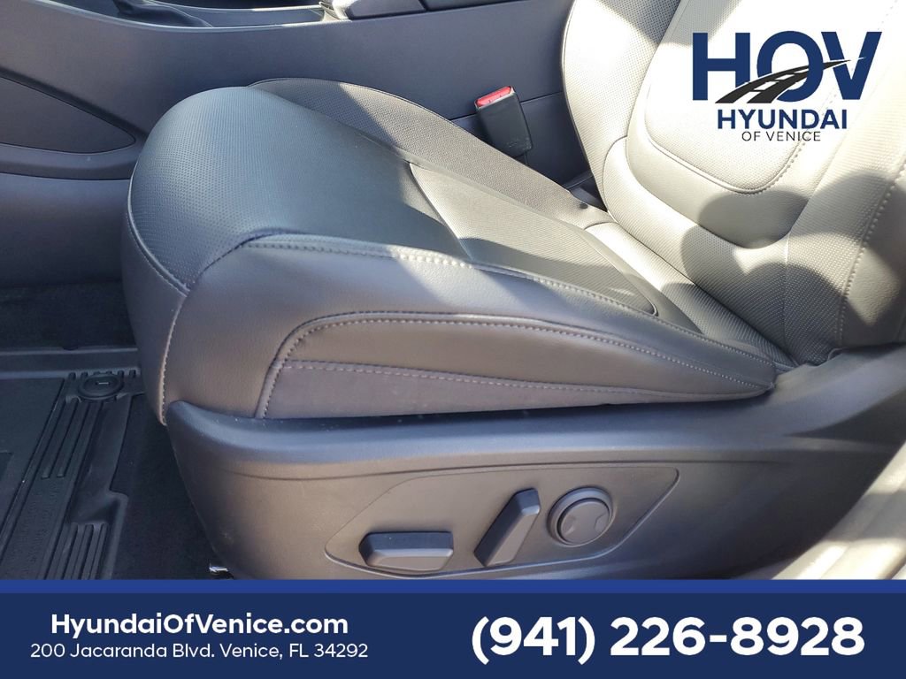 Certified 2025 Hyundai Tucson SEL image 28