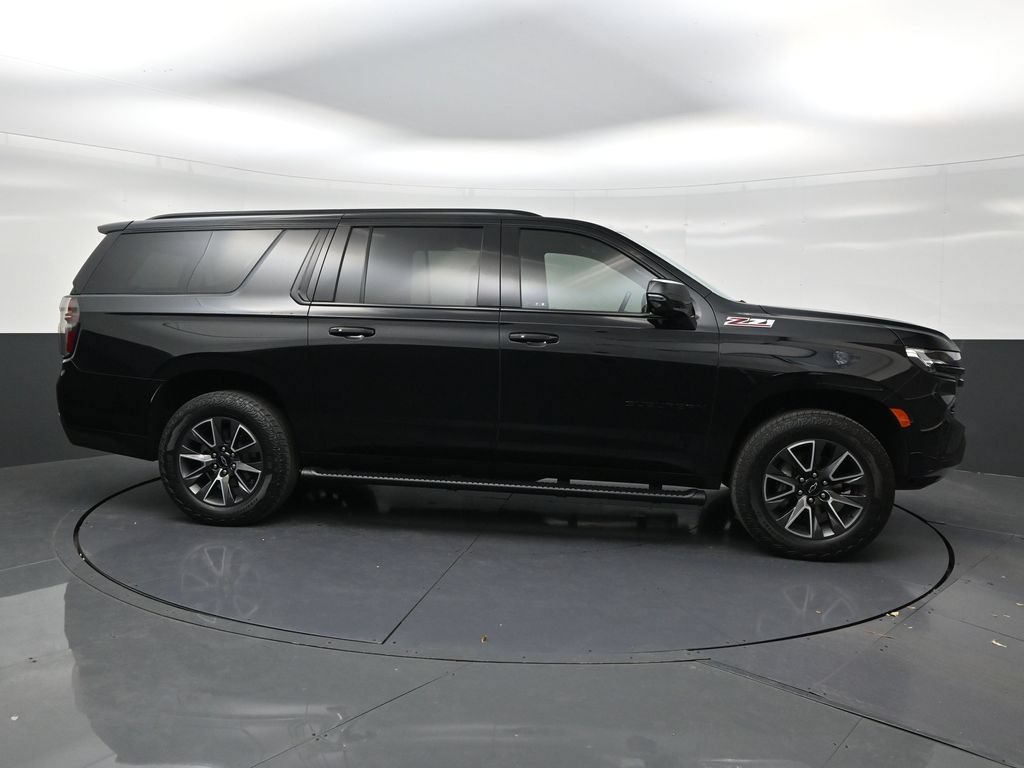 Used 2023 Chevrolet Suburban Z71 w/ Luxury Package AWD/4WD image 6