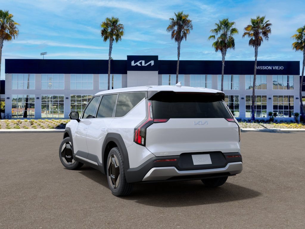 New 2026 Kia EV9 Light RWD image 4