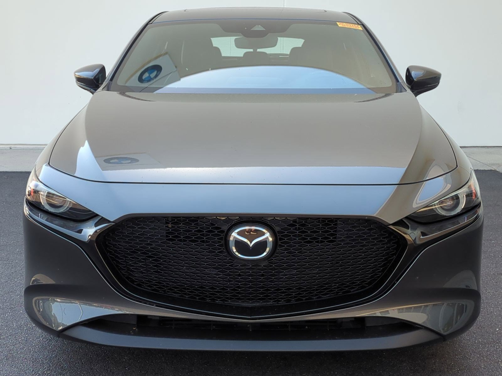 Used 2019 MAZDA MAZDA3 Hatchback w/ Premium Package FWD image 3