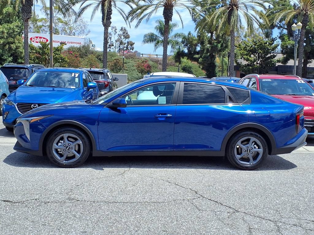 Certified 2025 Kia K4 FWD image 3
