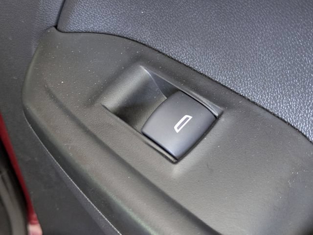 Used 2025 Chevrolet TrailBlazer LT AWD/4WD image 29
