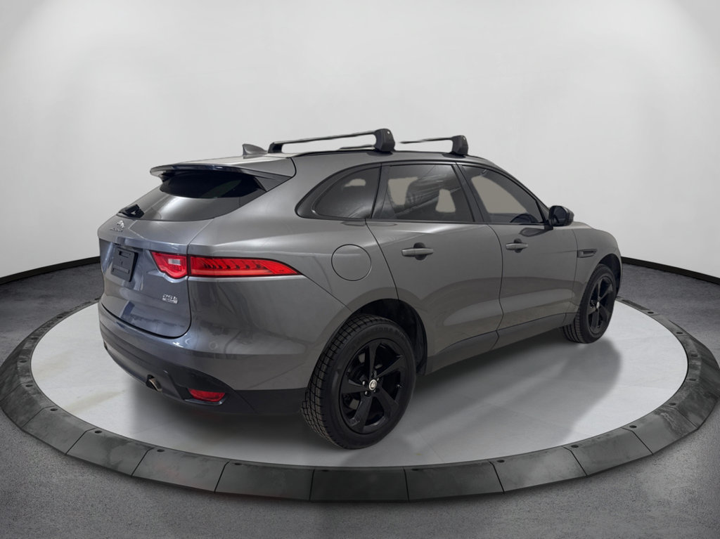 Used 2018 Jaguar F-PACE Premium AWD/4WD image 6