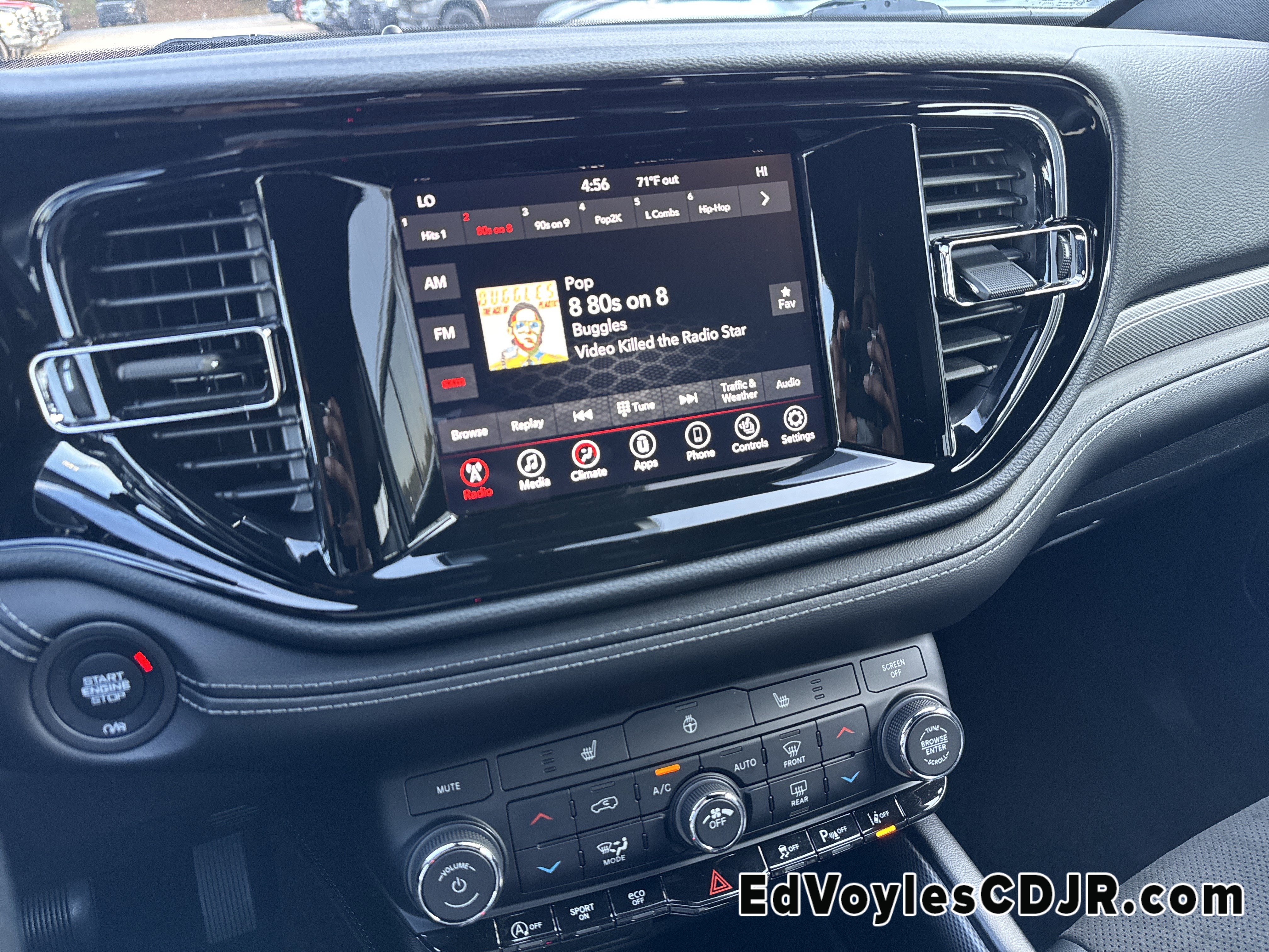 Used 2022 Dodge Durango GT image 35