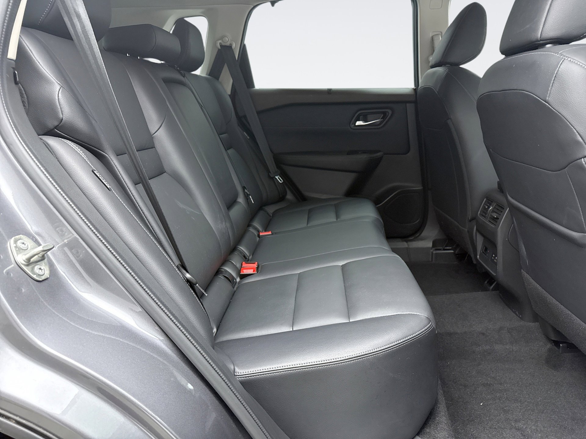 Used 2023 Nissan Rogue SL w/ SL Premium Package image 20