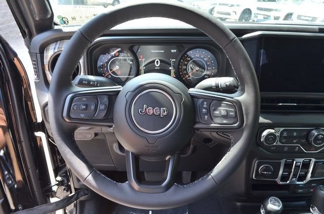 New 2026 Jeep Gladiator Sport AWD/4WD image 16