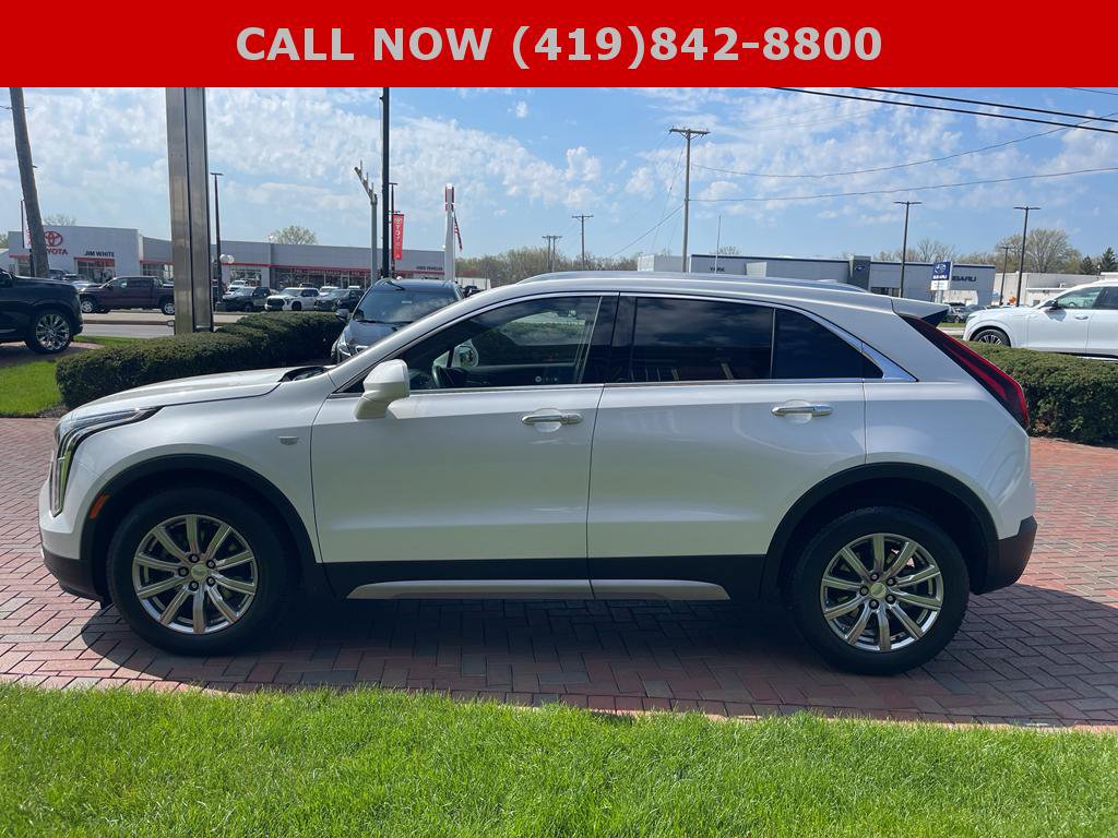 Used 2020 Cadillac XT4 Premium Luxury w/ Cold Weather Package AWD/4WD image 10