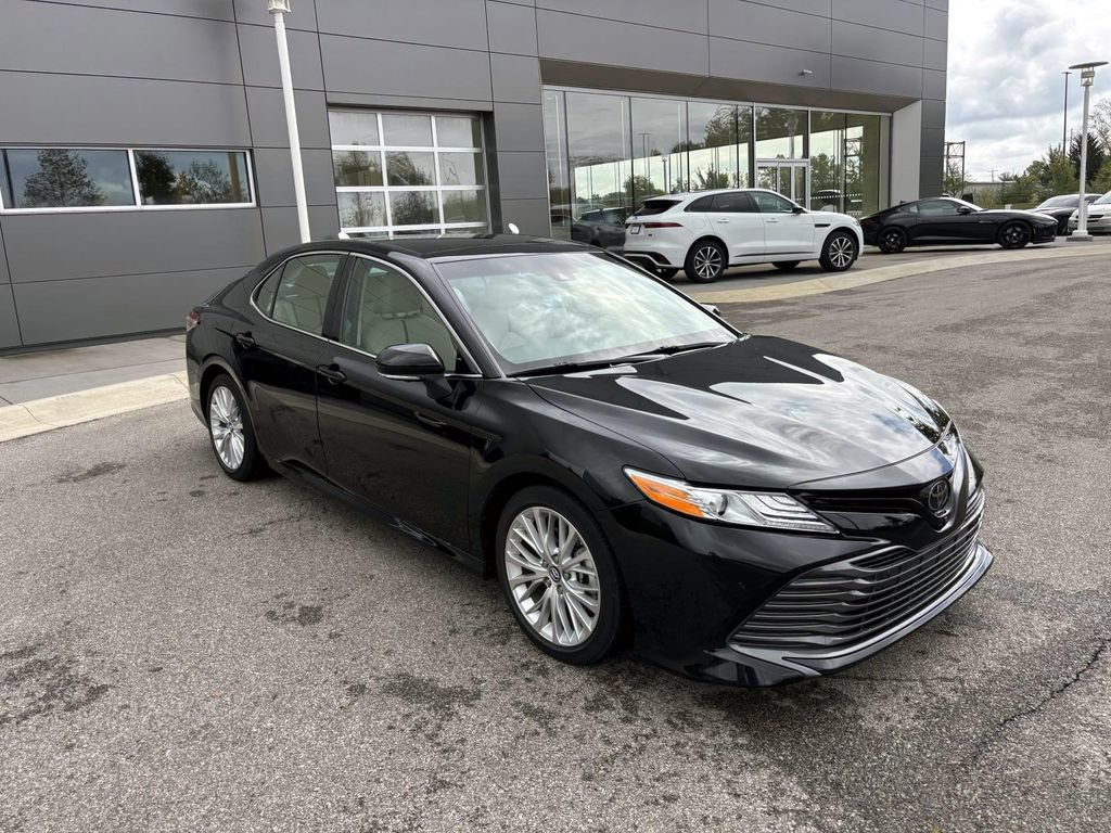 Used 2018 Toyota Camry XLE