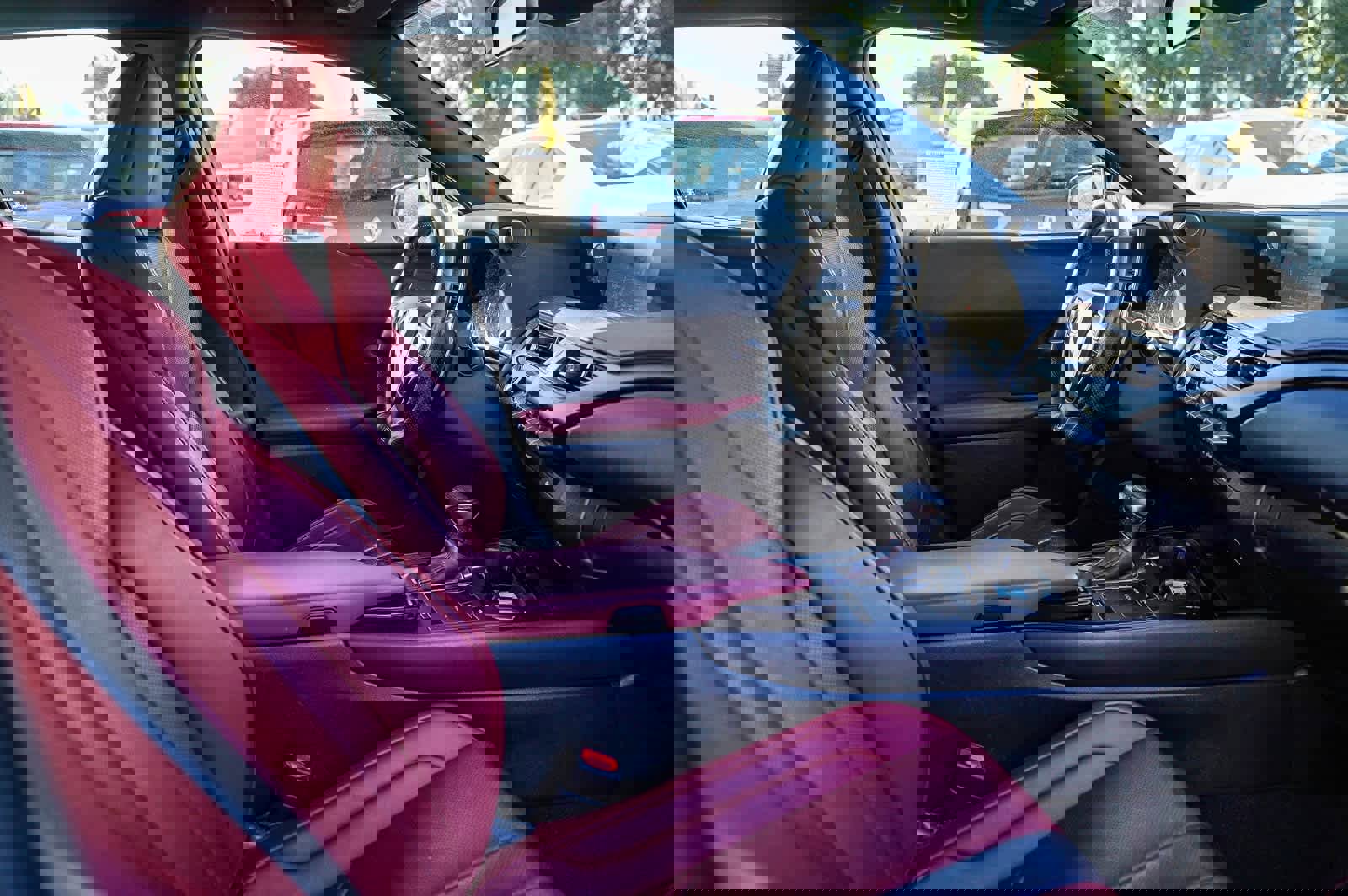 Used 2021 Lexus UX 200 F Sport w/ Accessory Package (Z2) image 16