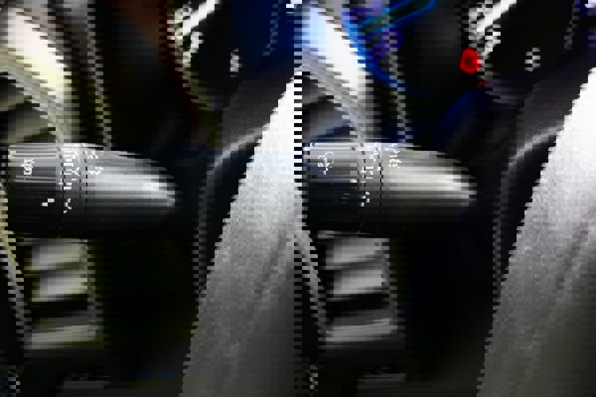 Used 2020 Ford F350 Platinum w/ FX4 Off-Road Package image 28