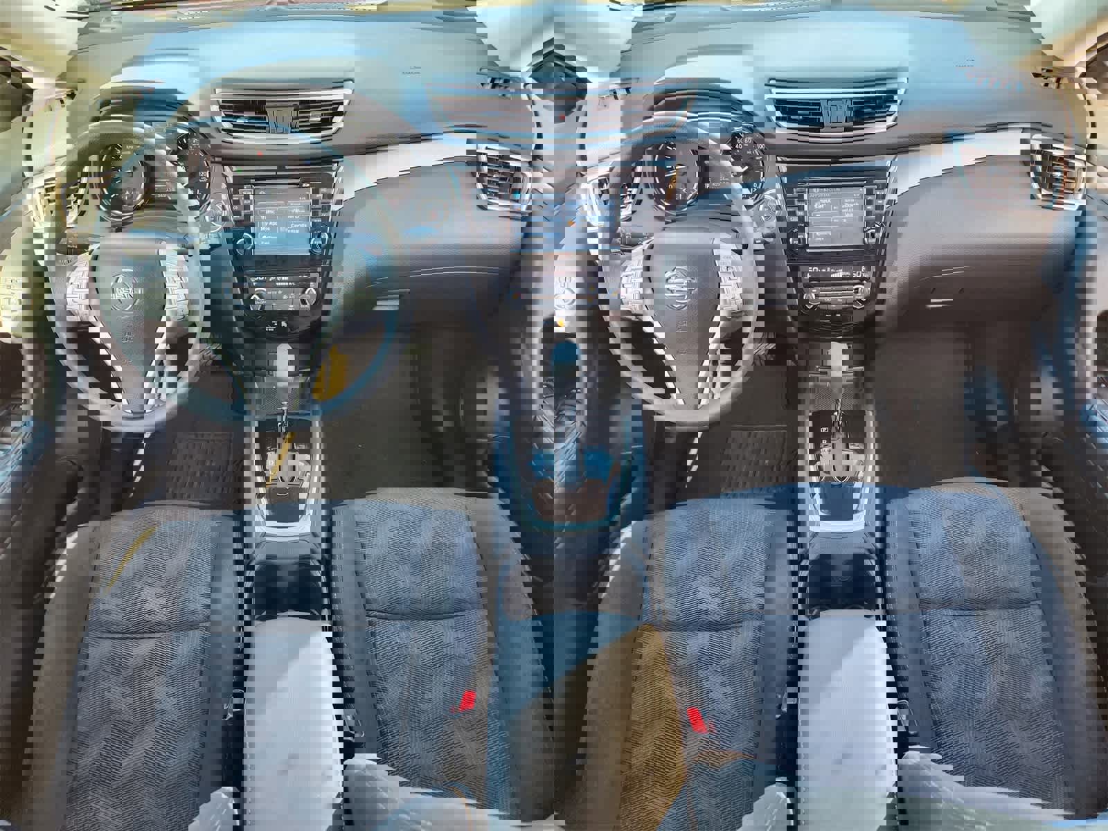 Used 2014 Nissan Rogue SV w/ SV Premium Package image 25