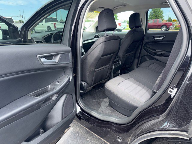 Used 2024 Ford Edge SE w/ Black Appearance Package AWD/4WD image 12