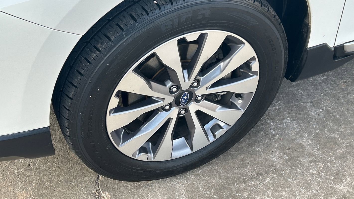 Used 2017 Subaru Outback 2.5i Touring image 15