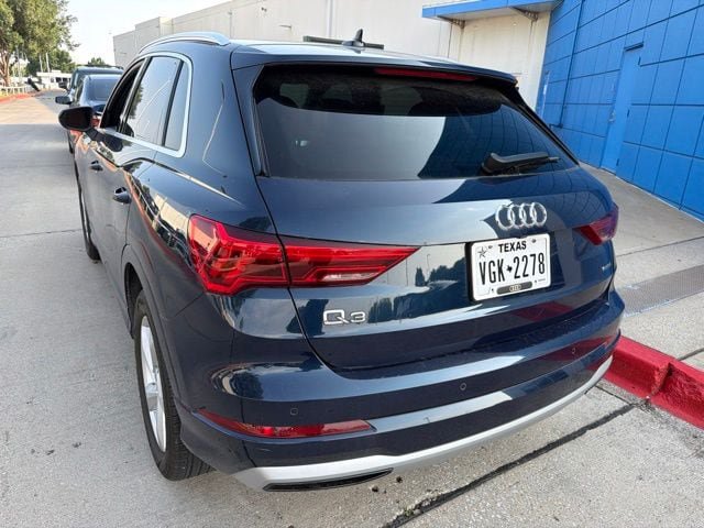 Used 2020 Audi Q3 2.0T Premium w/ Convenience Package AWD/4WD image 7