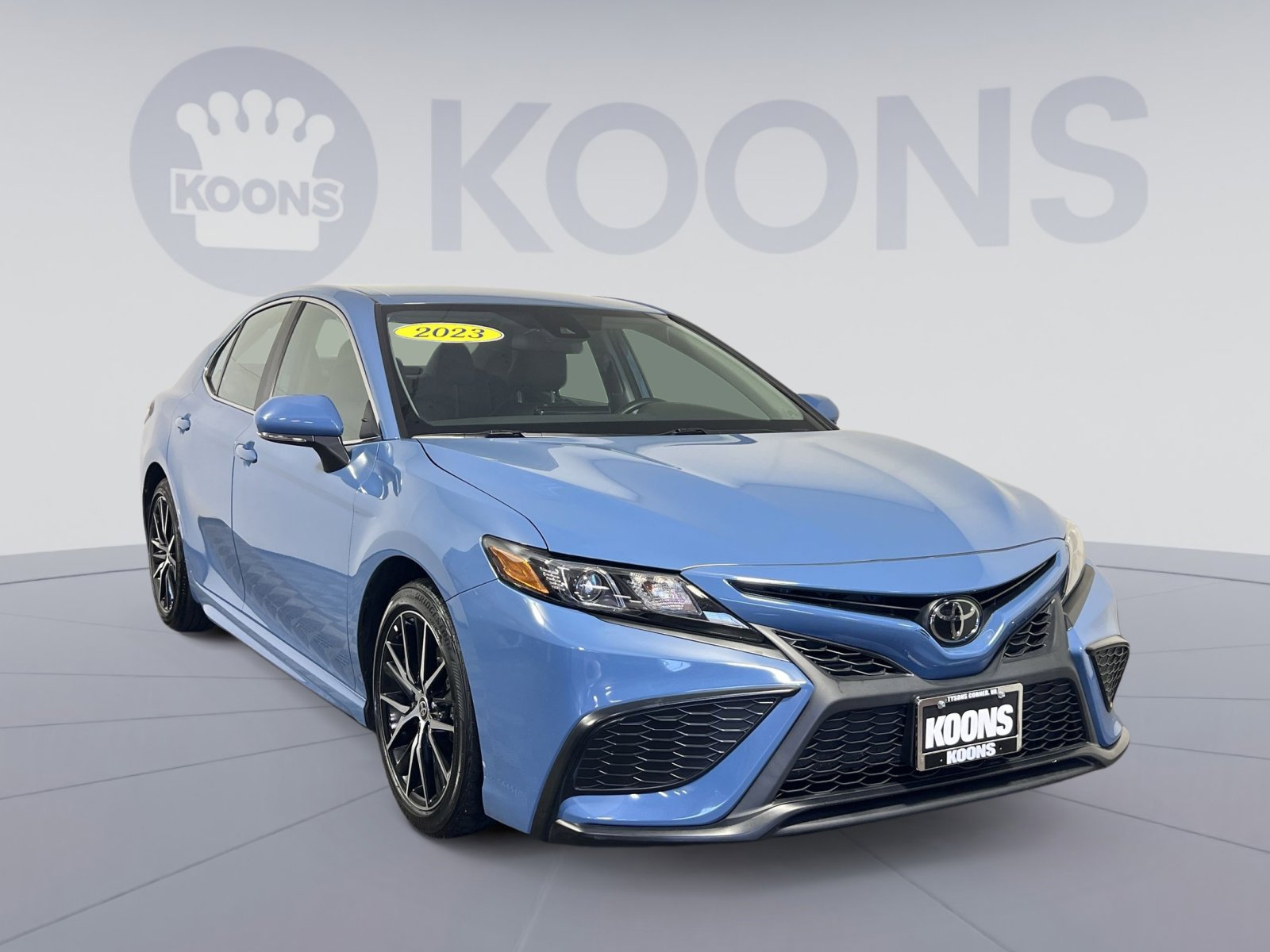 Used 2023 Toyota Camry SE image 10