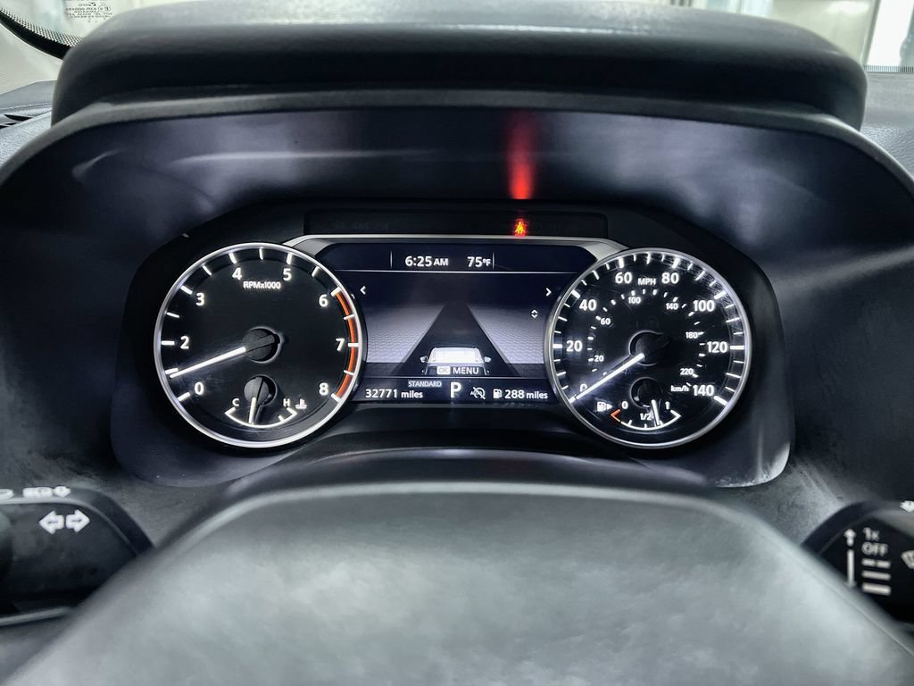 Used 2025 Nissan Rogue SV FWD image 17