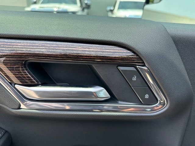 New 2025 GMC Sierra 1500 Elevation w/ LPO, Elevation Black Package image 24