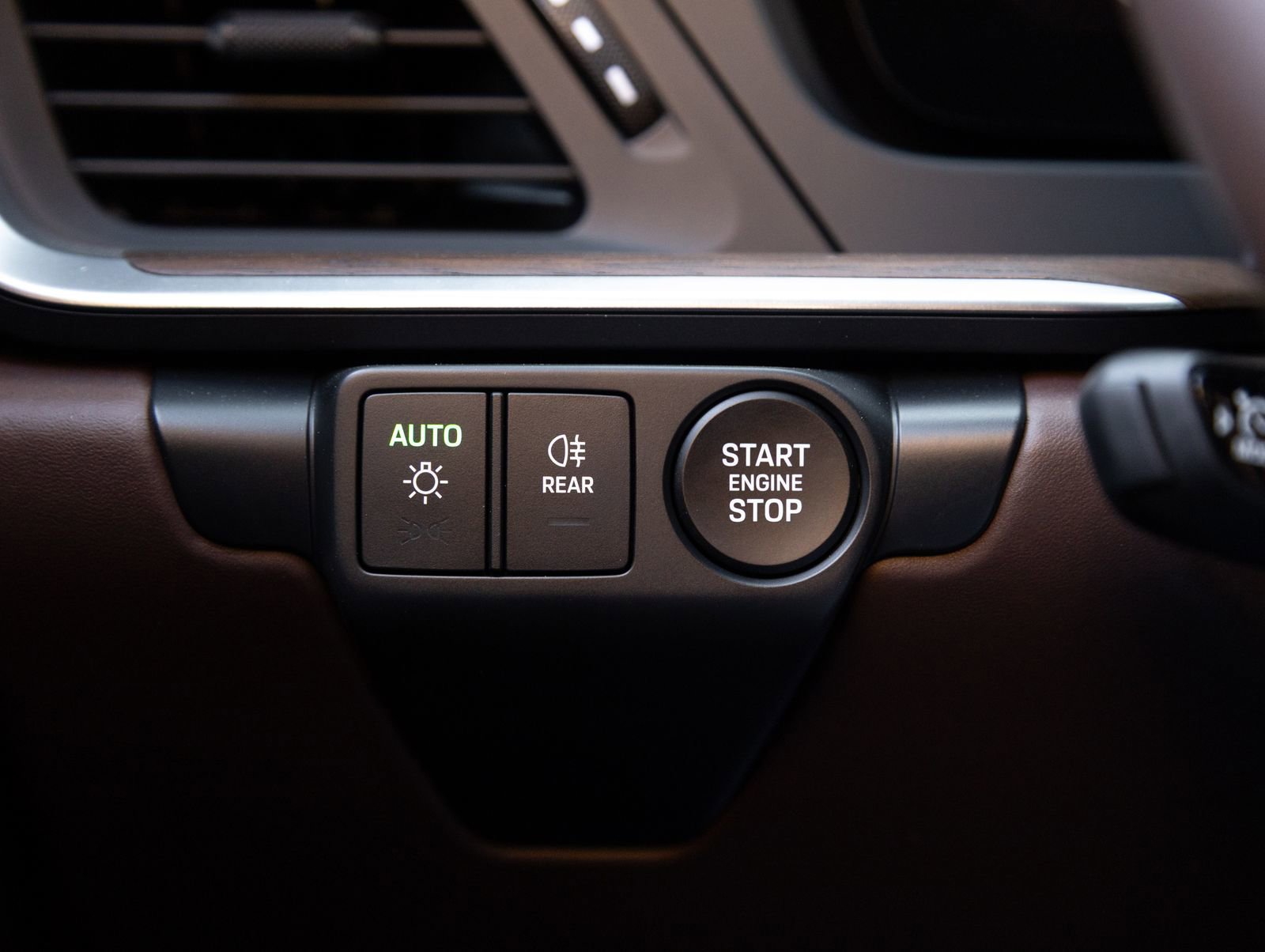 Certified 2026 Porsche 911 Carrera image 17