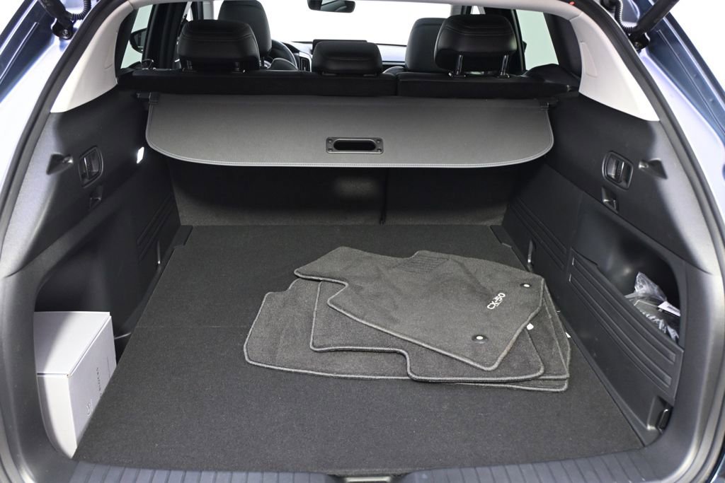 Certified 2026 MAZDA CX-50 AWD 2.5 Hybrid w/ Cargo Package image 19