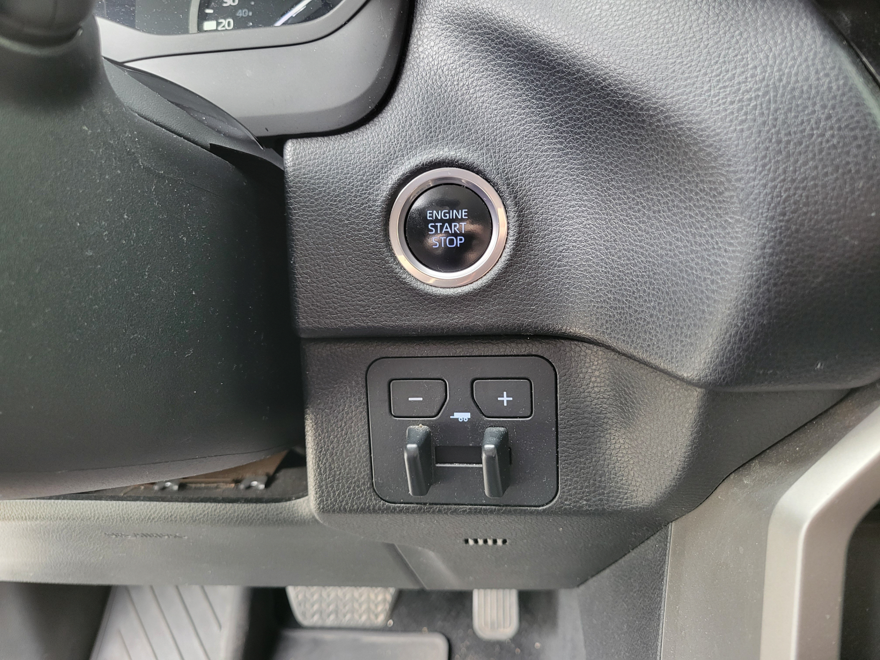 Used 2024 Toyota Tundra SR5 w/ SR5 Convenience Package RWD image 20