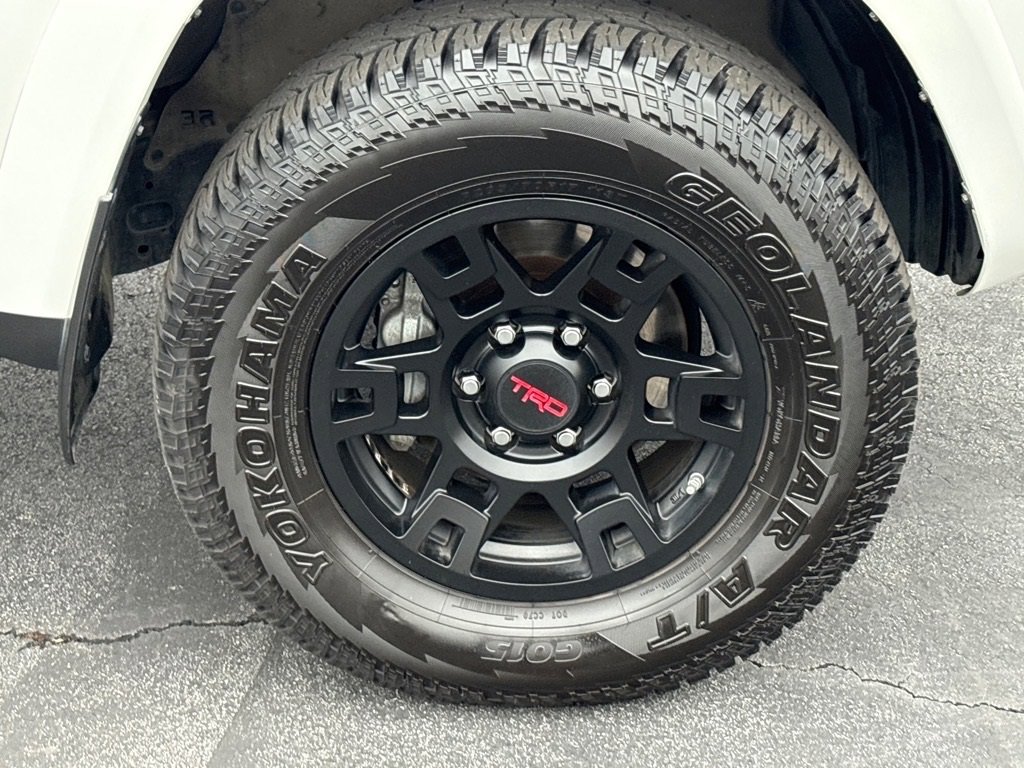 Used 2018 Toyota 4Runner SR5 image 32