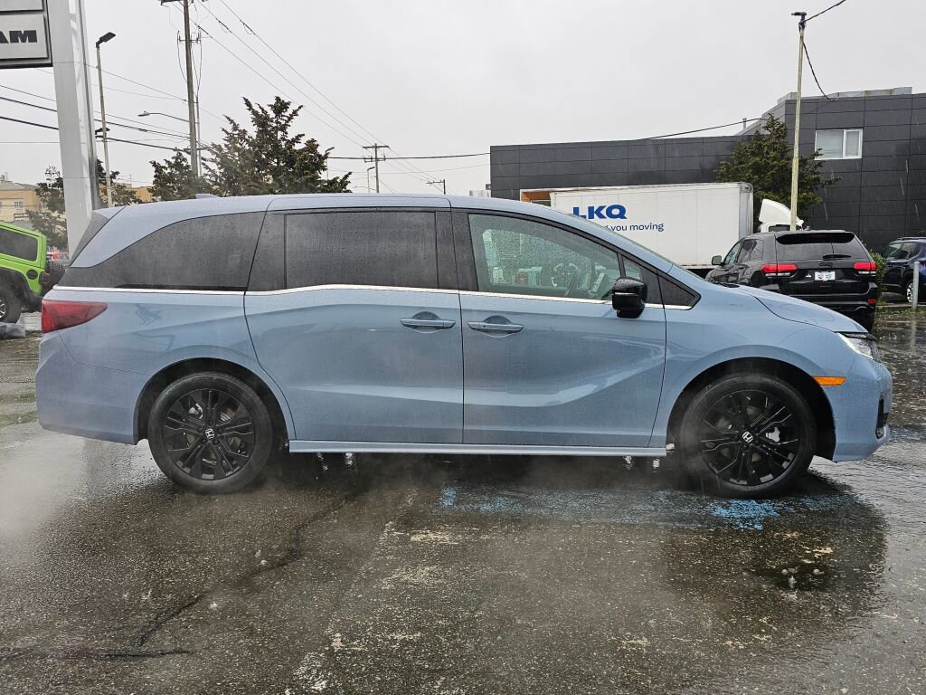 Used 2025 Honda Odyssey Sport-L image 8