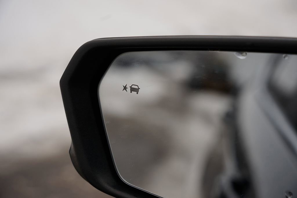 Used 2022 Chevrolet Equinox LT image 36