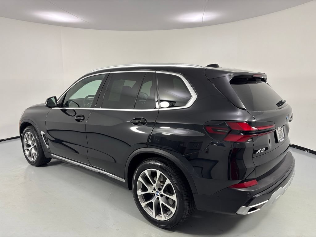 Certified 2024 BMW X5 xDrive40i w/ Premium Package AWD/4WD image 6