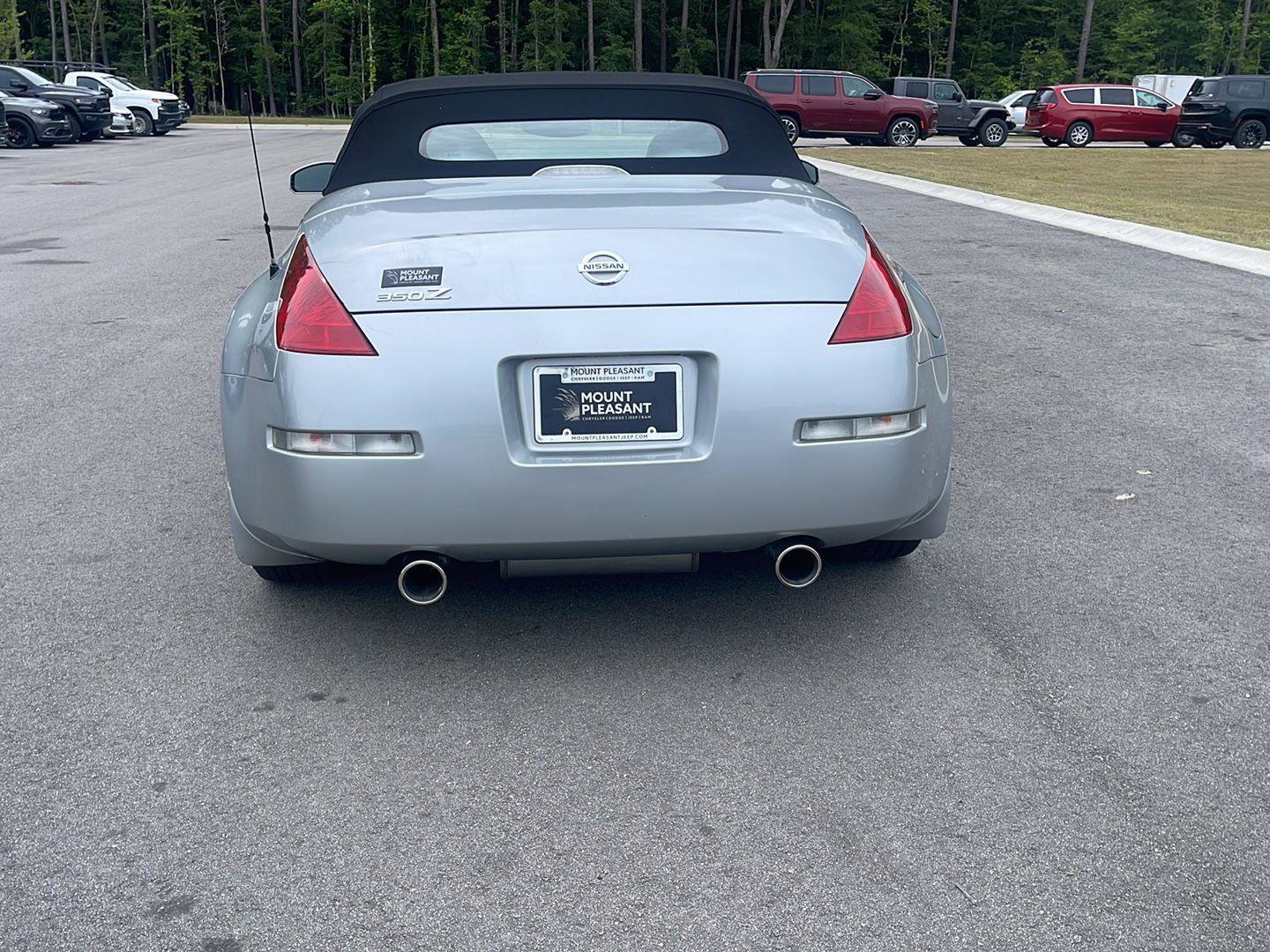 Used 2004 Nissan 350Z Touring RWD image 6