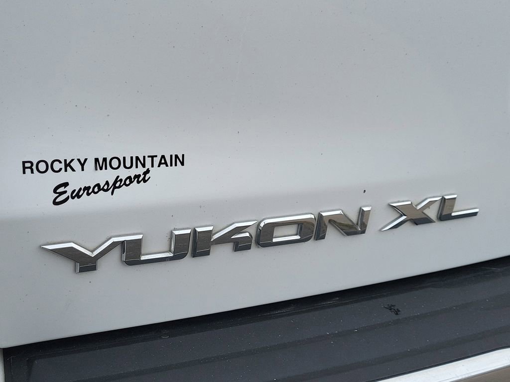 Used 2020 GMC Yukon XL Denali w/ Open Road Package image 16