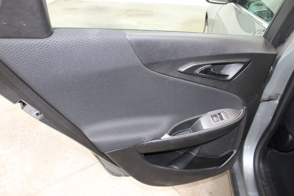 Used 2025 Chevrolet Malibu LT FWD image 18