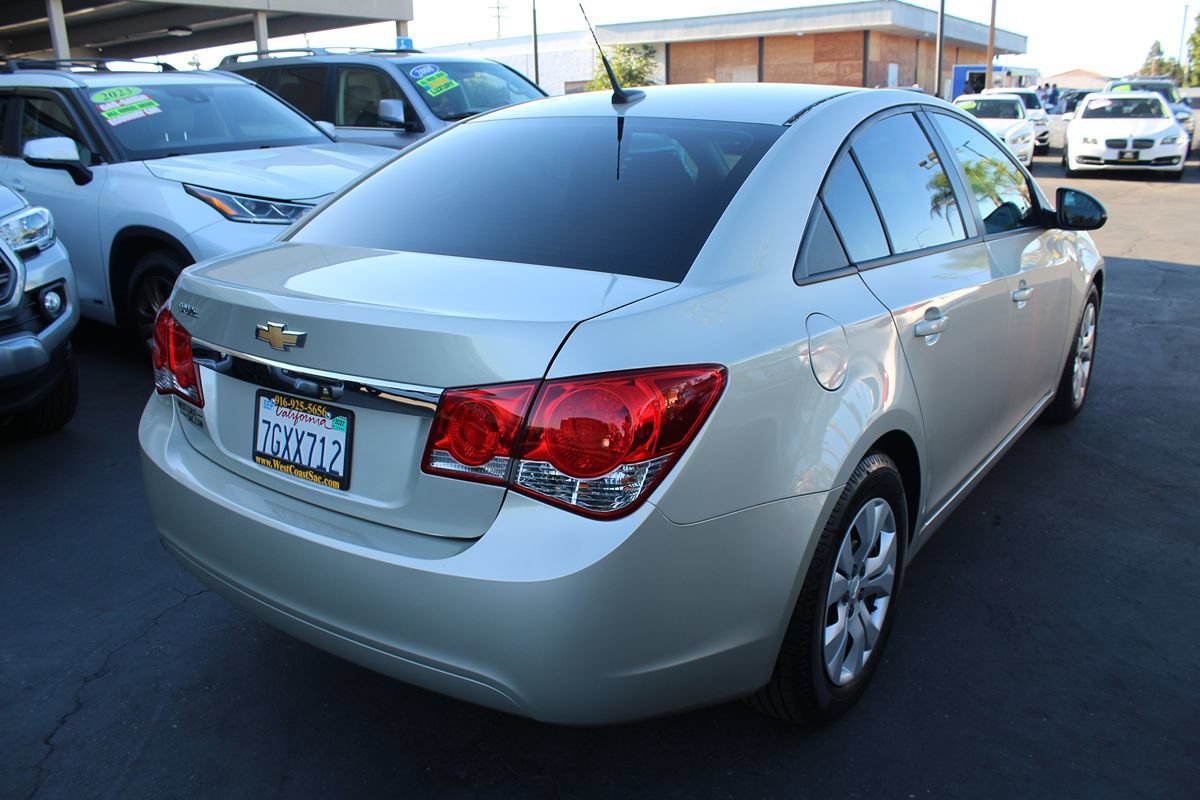 Used 2014 Chevrolet Cruze LS FWD image 7
