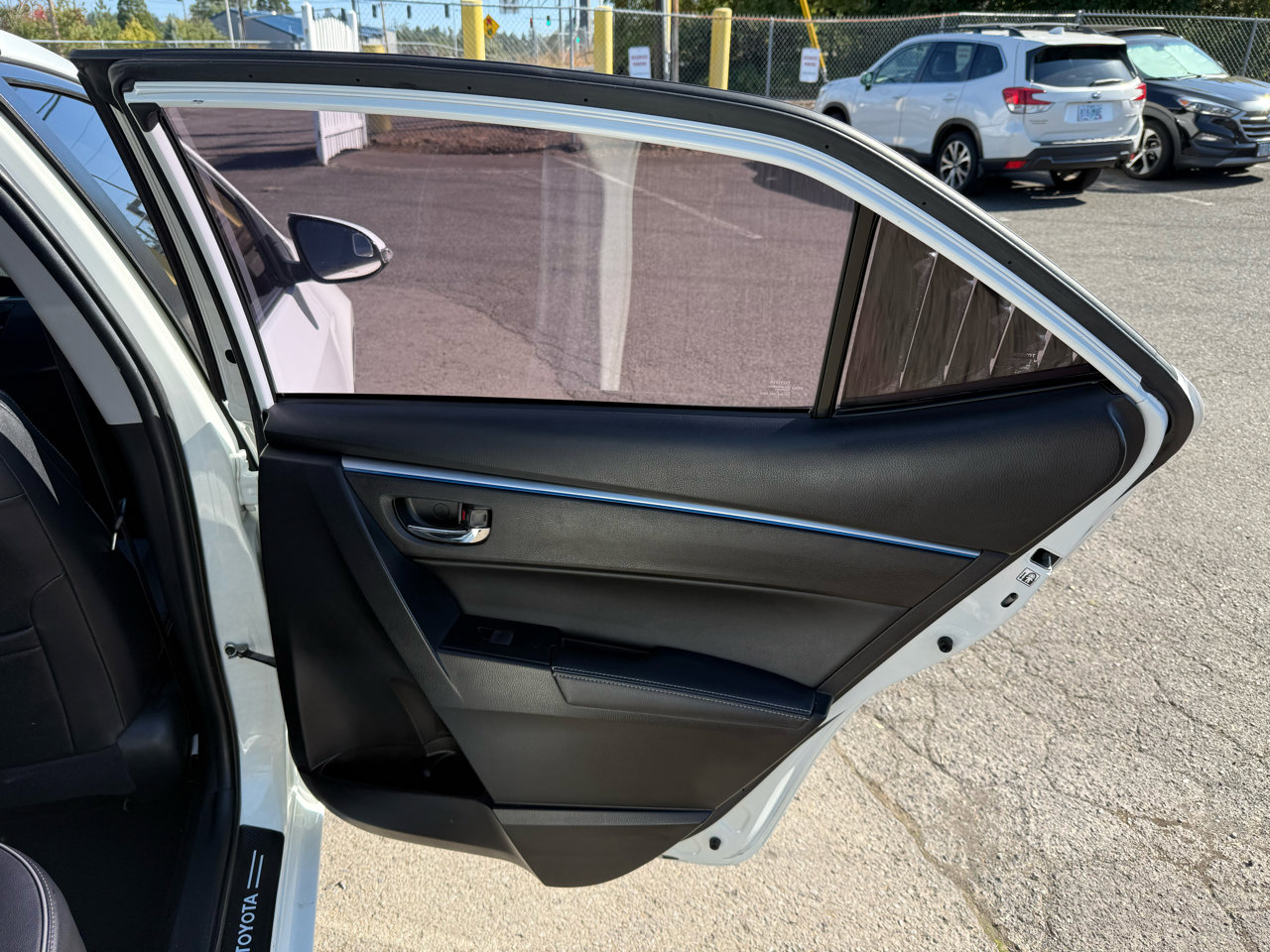 Used 2016 Toyota Corolla S Premium image 17