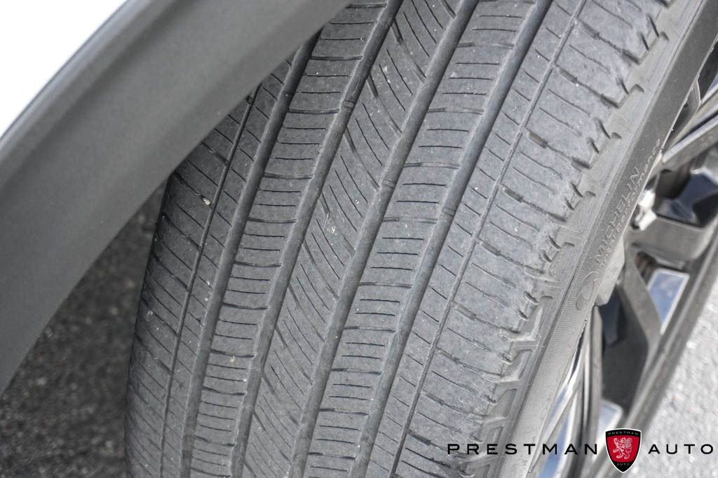 Used 2020 Ford Explorer ST w/ Premium Technology Package image 16