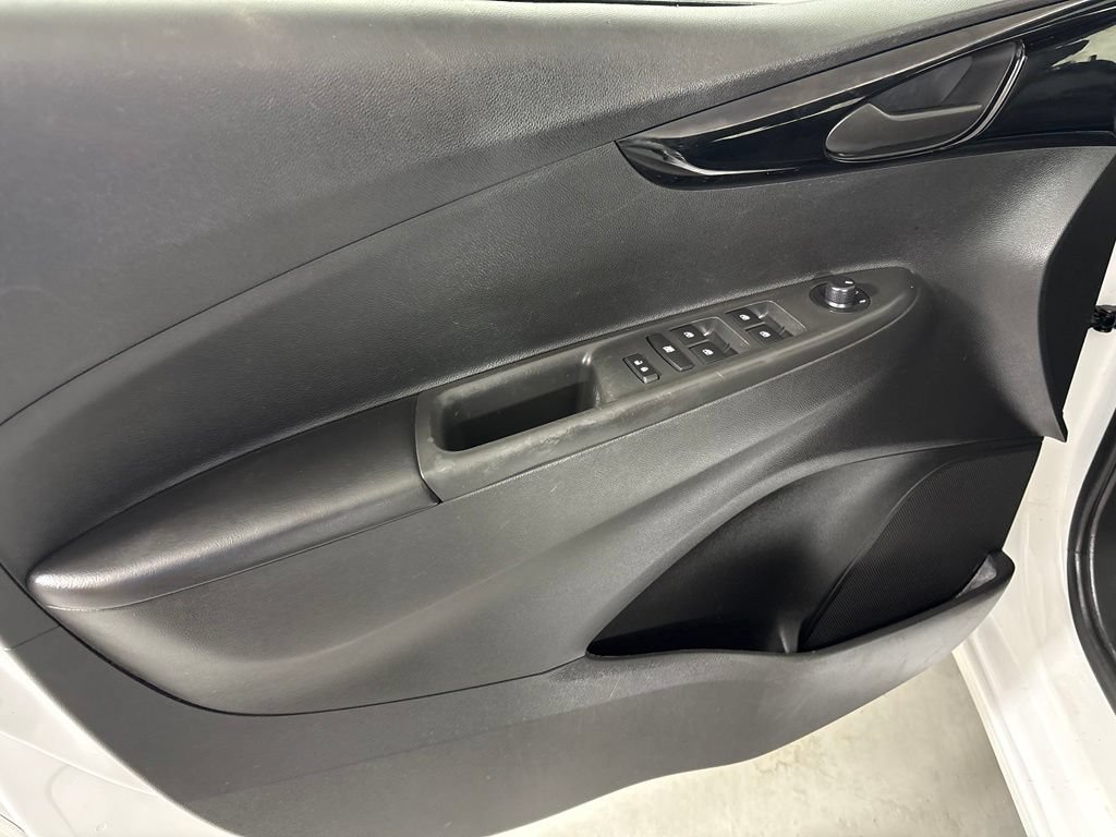 Certified 2021 Chevrolet Spark LT FWD image 15