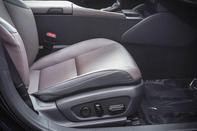 Certified 2024 Lexus ES 300h w/ Premium Package FWD image 25