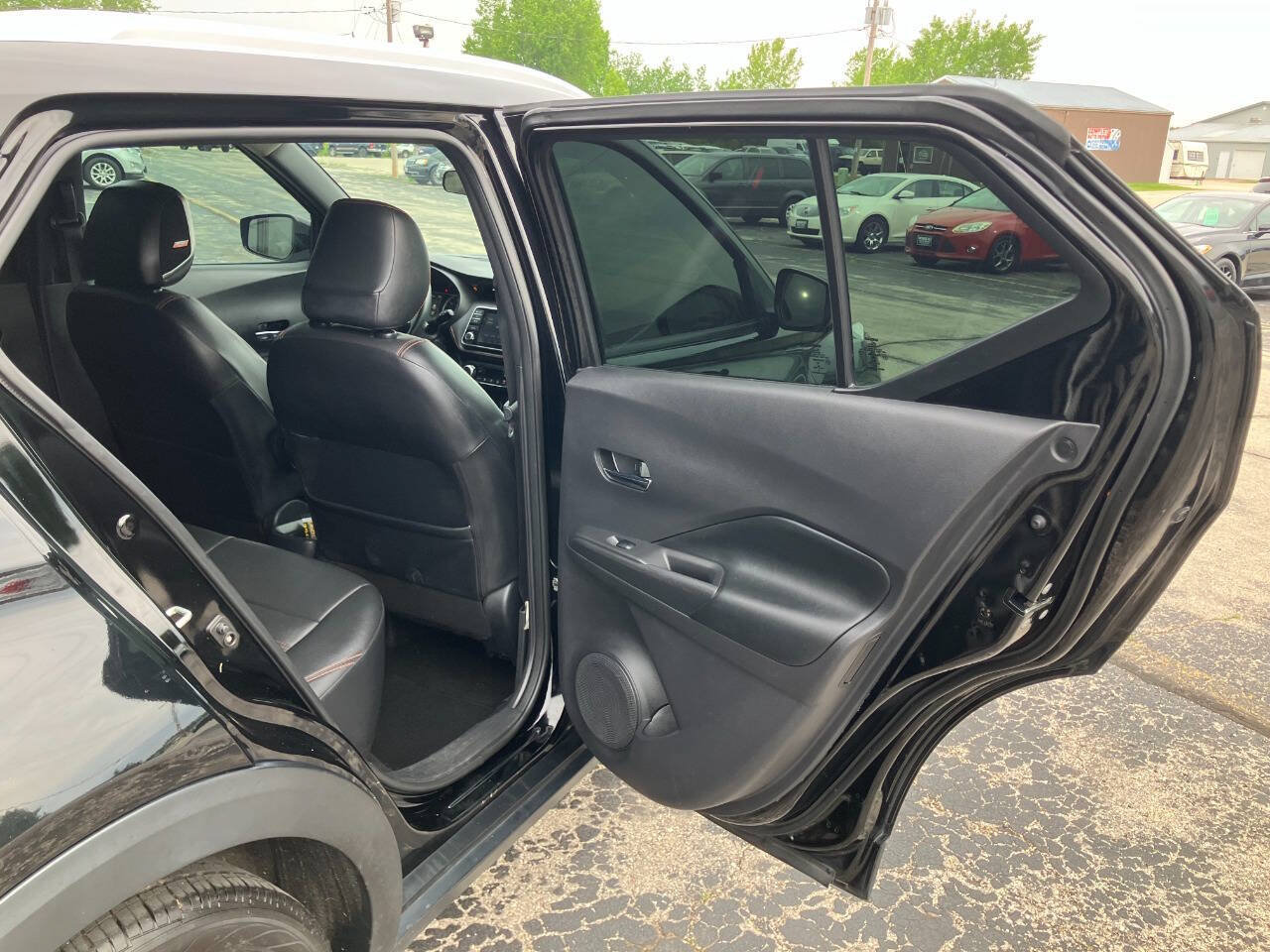 Used 2020 Nissan Kicks SR w/ SR Premium Package FWD image 15