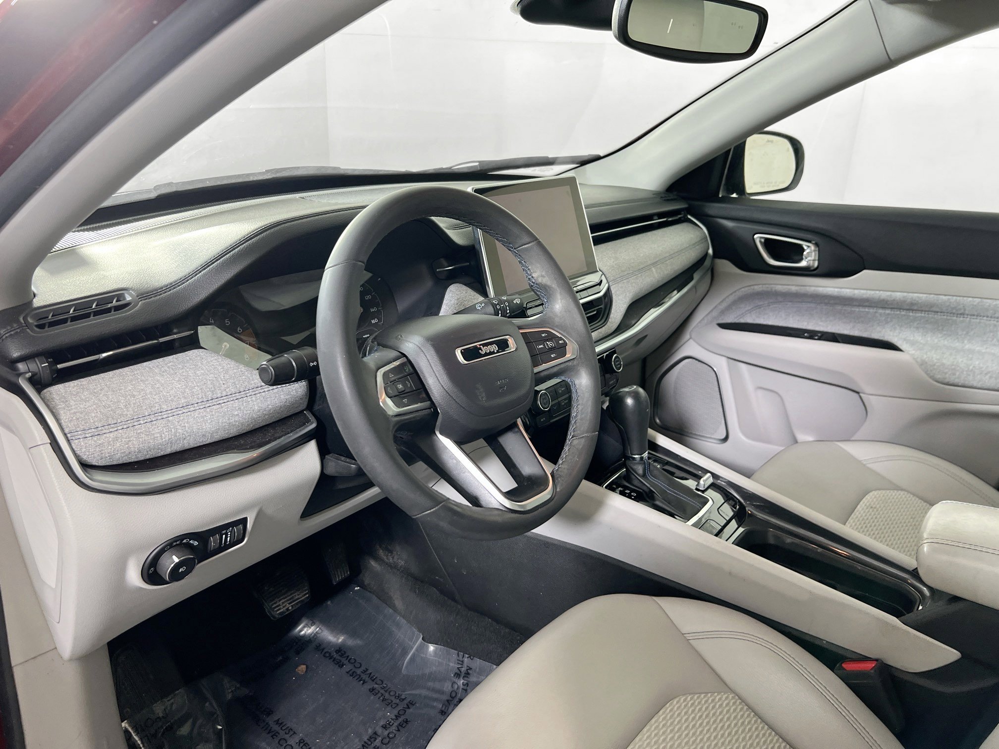 Used 2022 Jeep Compass Latitude AWD/4WD image 9