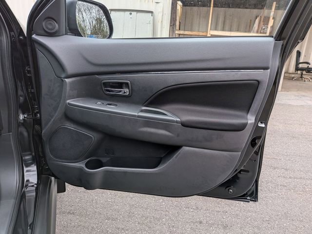 New 2025 Mitsubishi Outlander Sport AWD image 30