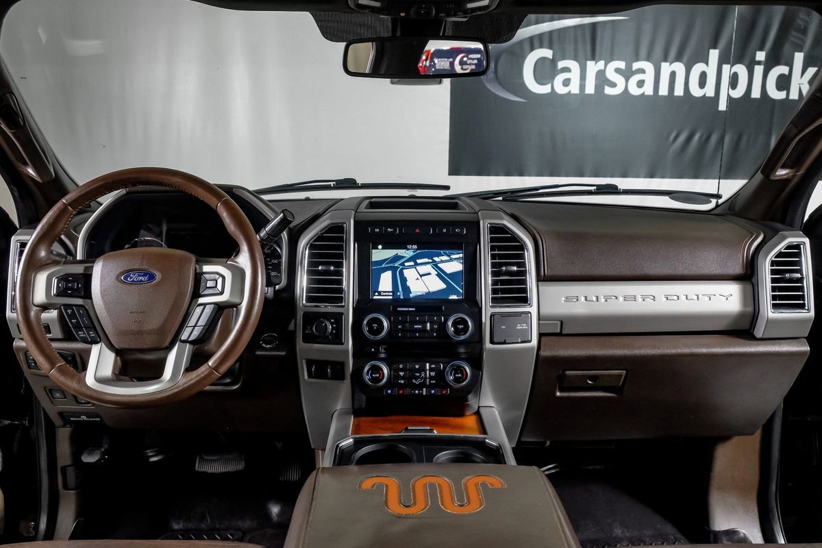 Used 2017 Ford F250 King Ranch w/ King Ranch Ultimate Package AWD/4WD image 14