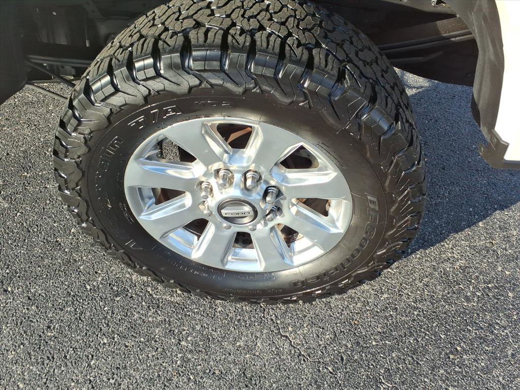 Used 2017 Ford F250 Platinum w/ Platinum Ultimate Package image 6