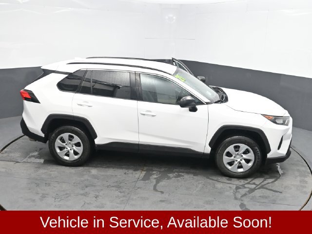 Used 2021 Toyota RAV4 LE AWD/4WD image 28