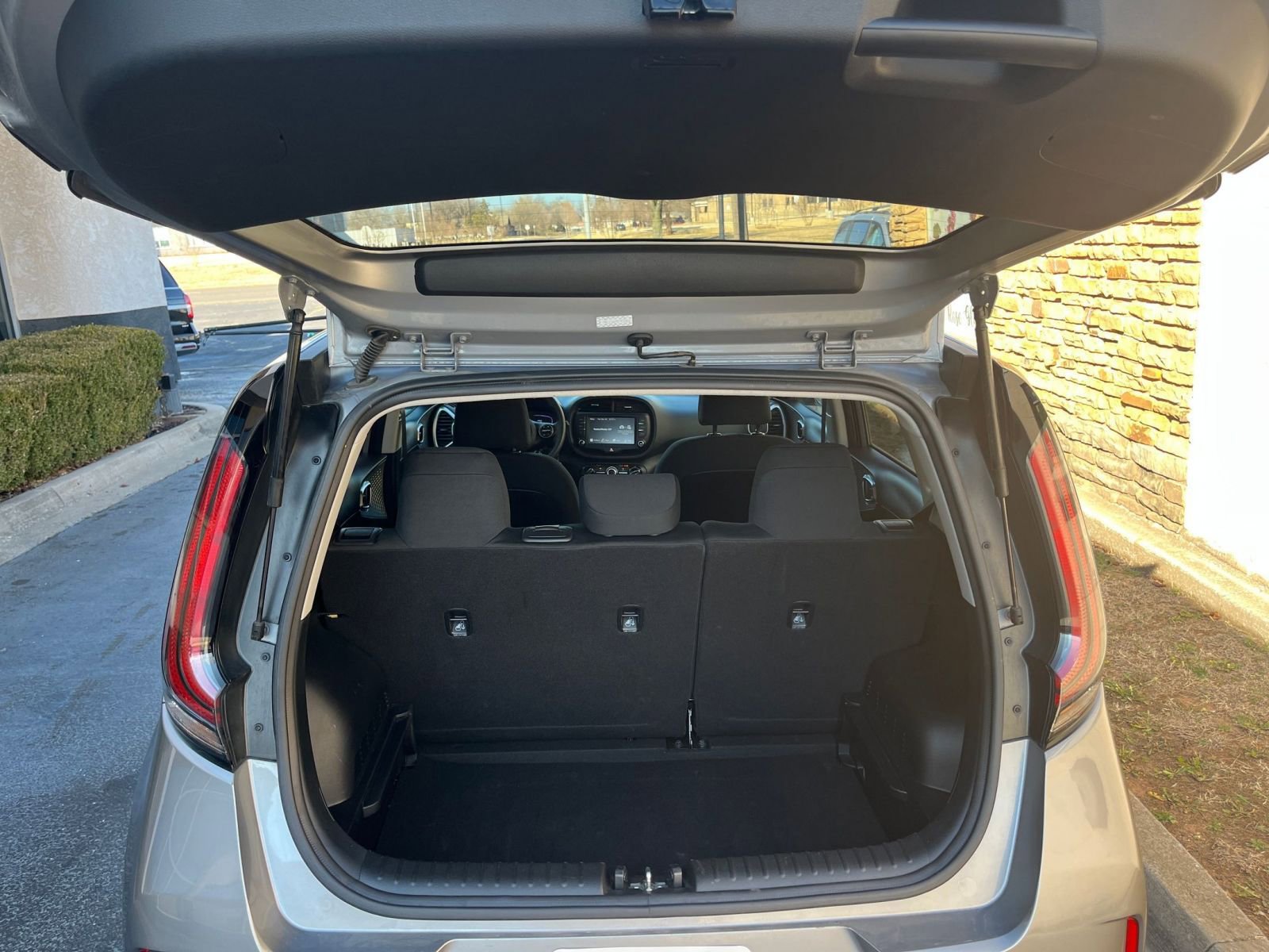 Used 2025 Kia Soul LX w/ LX Technology Package image 29