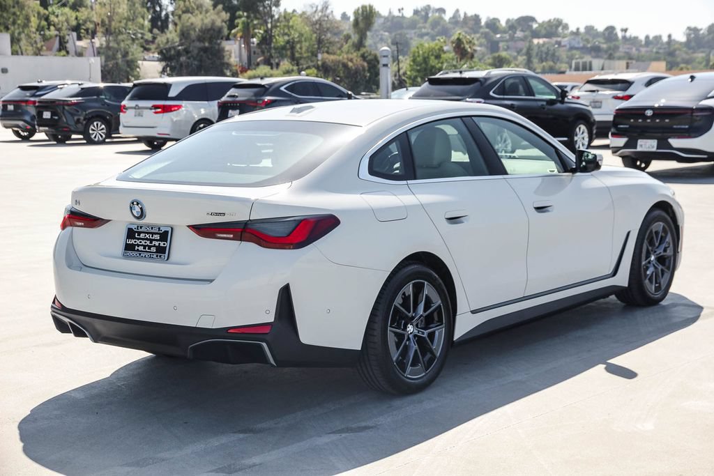 Used 2025 BMW i4 eDrive40 w/ Parking Assistance Package RWD image 4