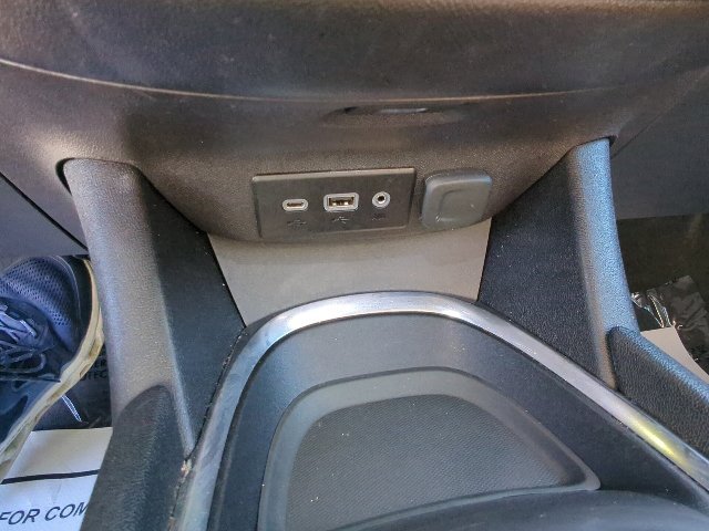 Used 2024 Chevrolet Malibu LT FWD image 18
