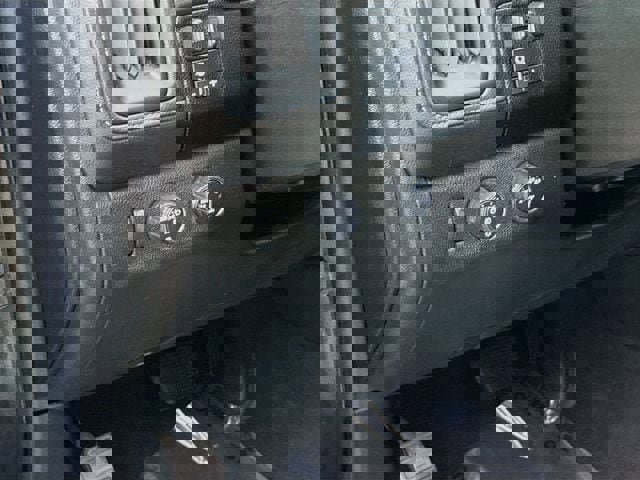 Used 2019 GMC Canyon SLT w/ Trailering Package AWD/4WD image 12