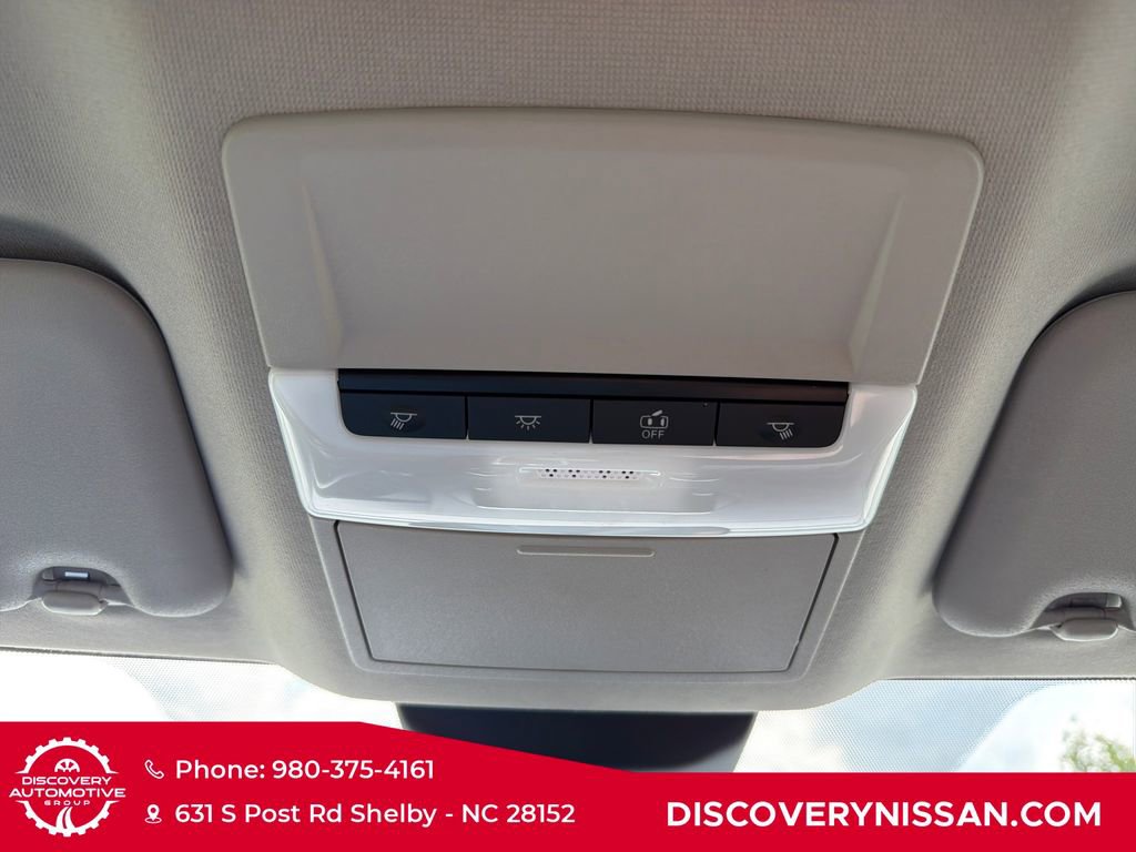 Certified 2025 Nissan Sentra SR FWD image 26