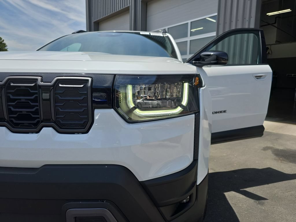 New 2026 Jeep Cherokee Limited AWD/4WD image 32