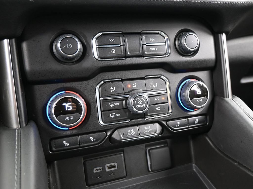 Used 2023 Chevrolet Tahoe Z71 w/ Luxury Package image 30