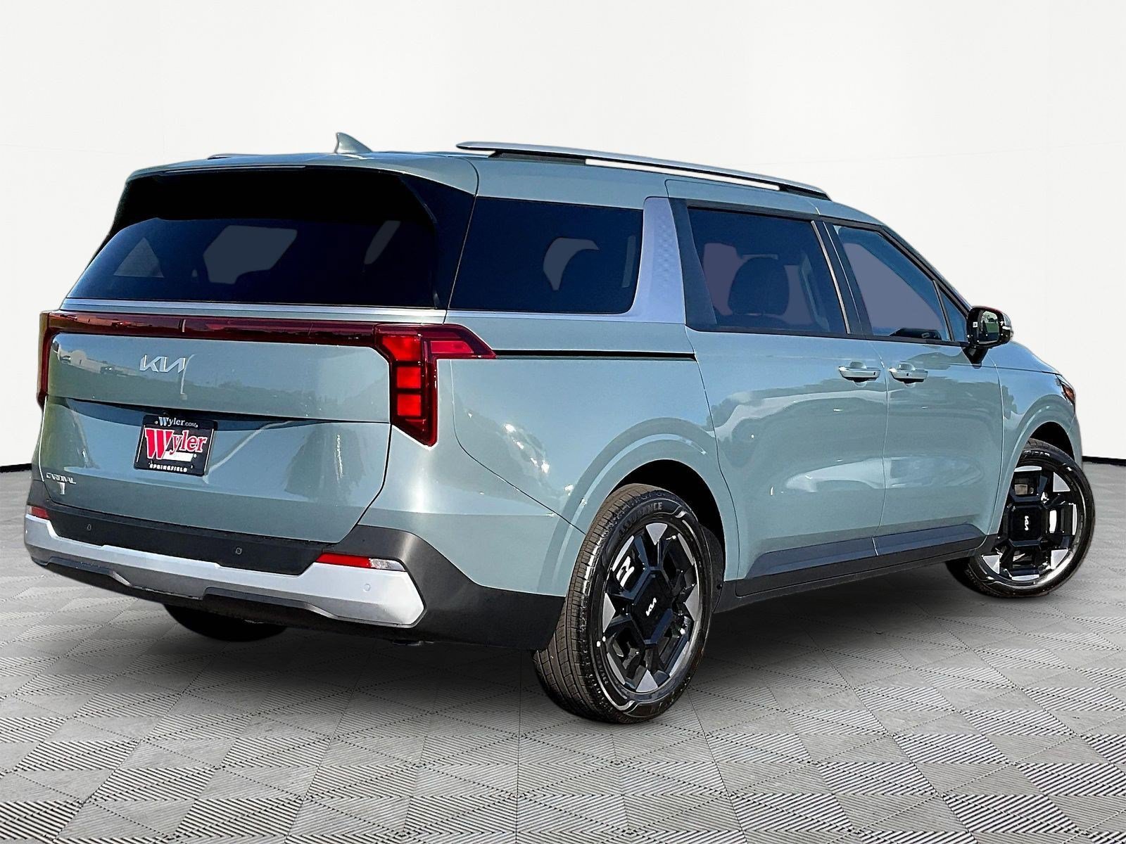 New 2027 Kia Carnival EX FWD image 7